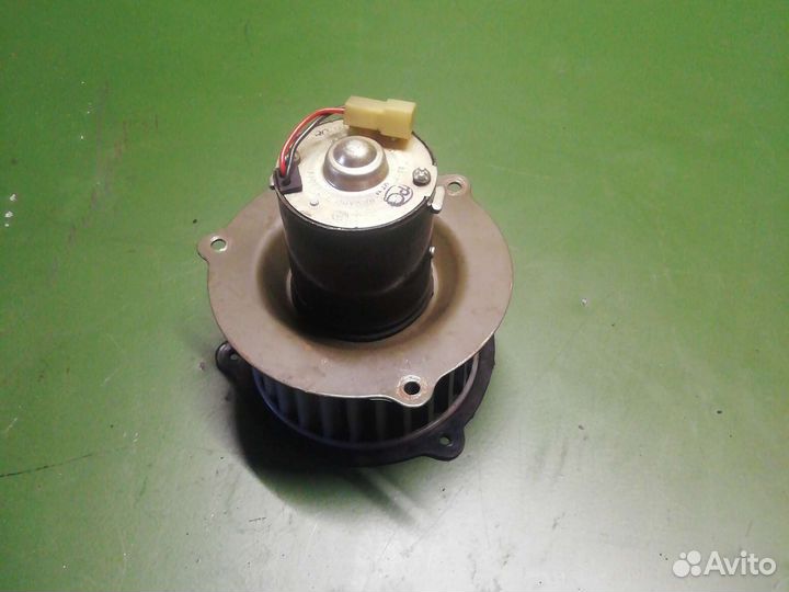 Моторчик отопителя Волга
