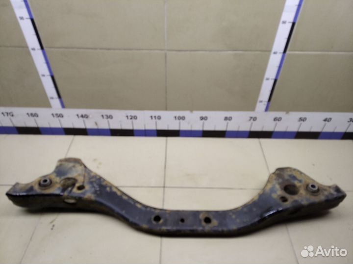 Балка задняя Land Cruiser (100) 1998-2007