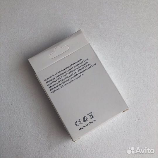 Переходник Apple Lightning - mini jack 3.5