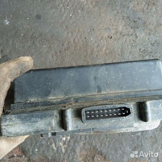 Блок предохранителей москвич 2141