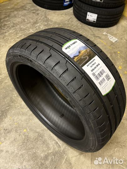 Ikon Tyres Autograph Ultra 2 225/40 R18 92Y