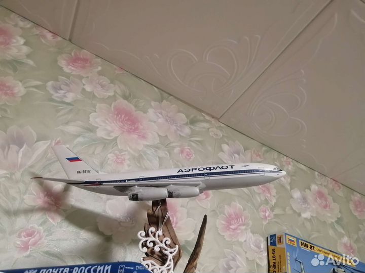 Сборная модель самолета 1/144 ту-204 и другие