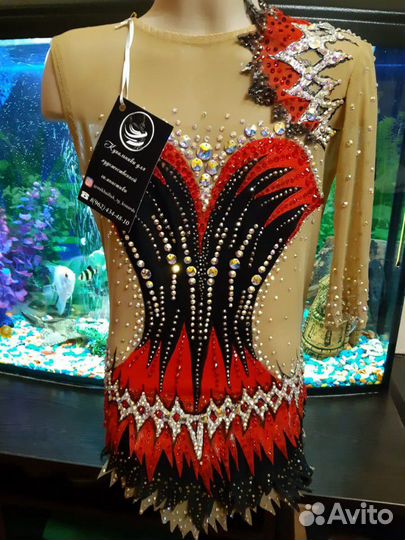 Купальник для художественной гимнастики