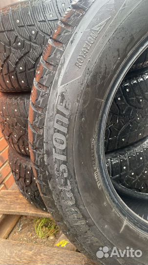 Bridgestone Blizzak DM-V1 275/60 R20