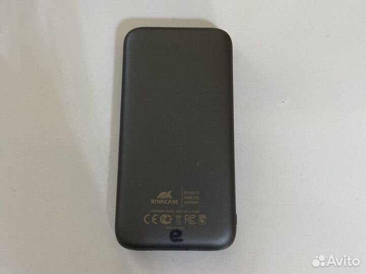 Портативное зарядное устройство