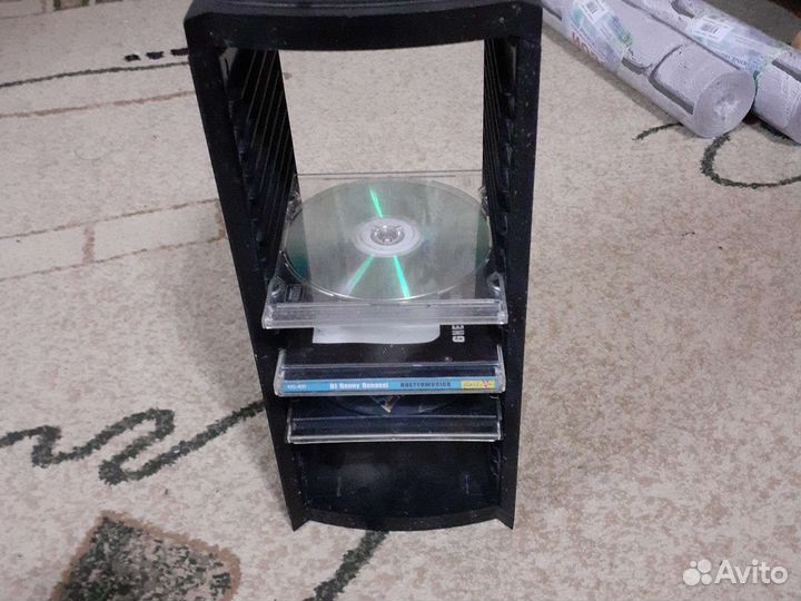 Подставка под диски