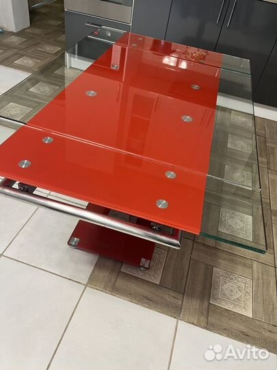 Кухонный стол стеклянный раскладной