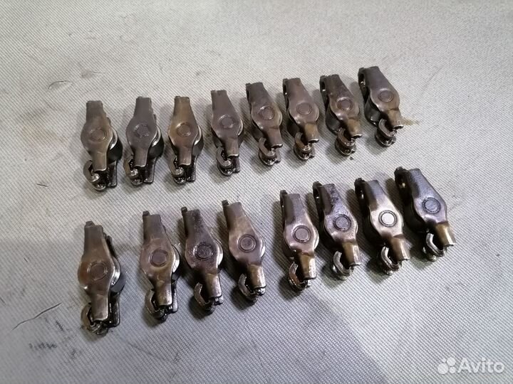 Кулачок (рокер) 1.6 K4M Renault Megane II 2006г