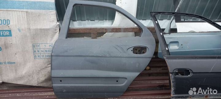 Дверь задняя левая 31111