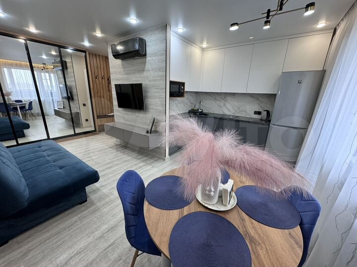 2-к. квартира, 70 м², 2/10 эт.