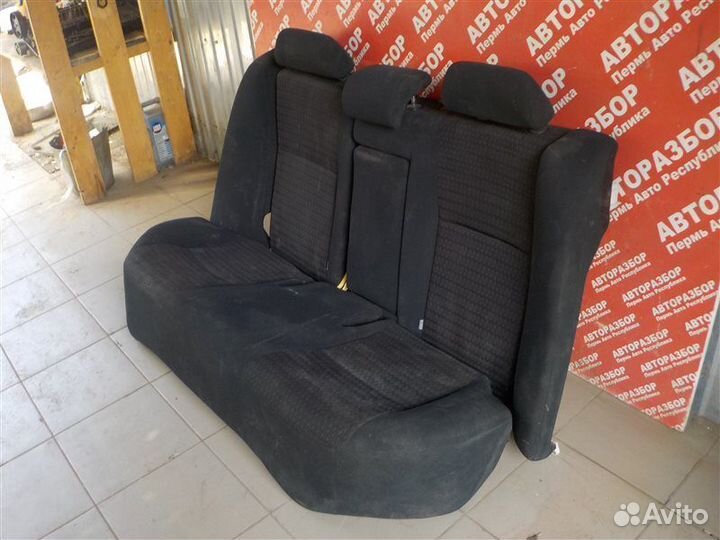 Сидение заднее Toyota Corolla ADE150 1zrfe 0748912