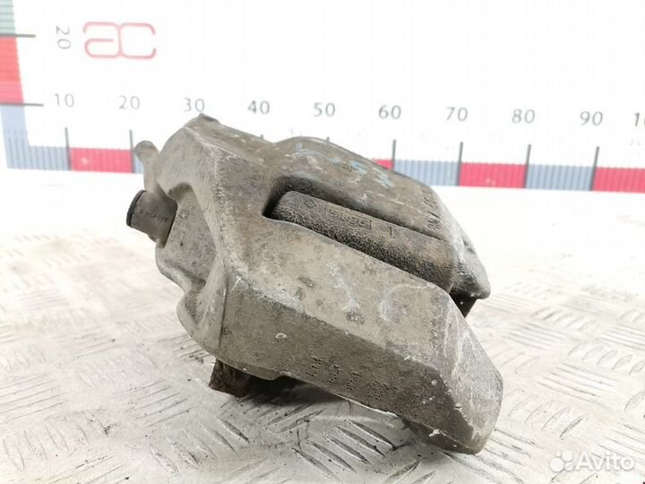 Суппорт передний правый BMW 7 E65/E66/E67 рест