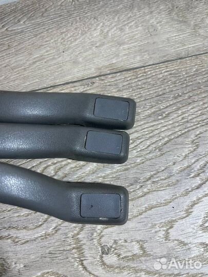 Ручка внутренняя потолочная(комплект) Toyota Cari