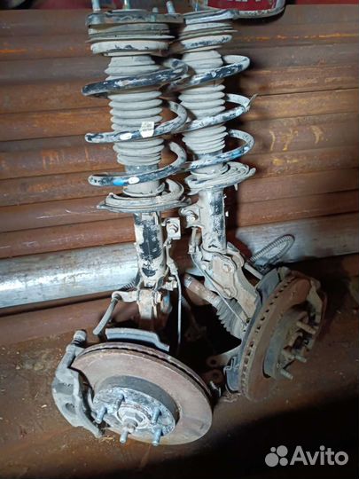 Поворотный кулак kia cerato 3