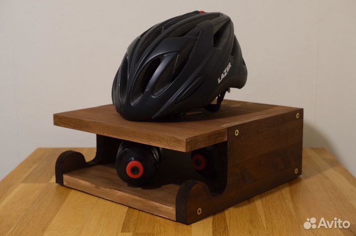 Крепление для велосипеда на стену из бука