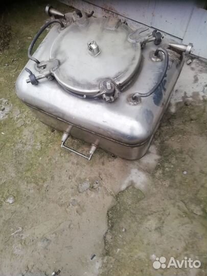 Бак из нержавеющей стали