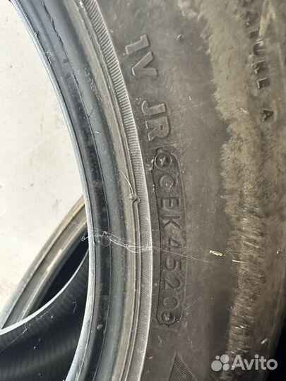 Bridgestone Potenza Adrenalin RE004 225/50 R17 98W