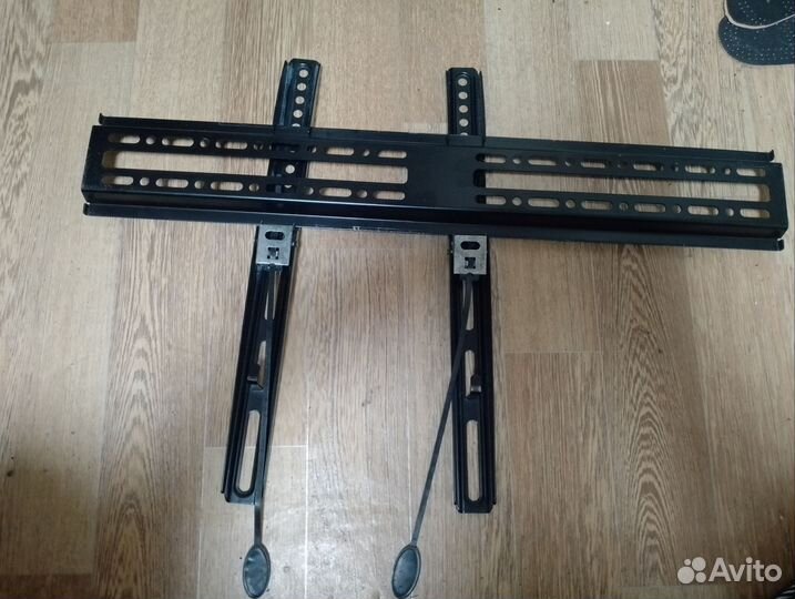 Кронштейн для телевизора