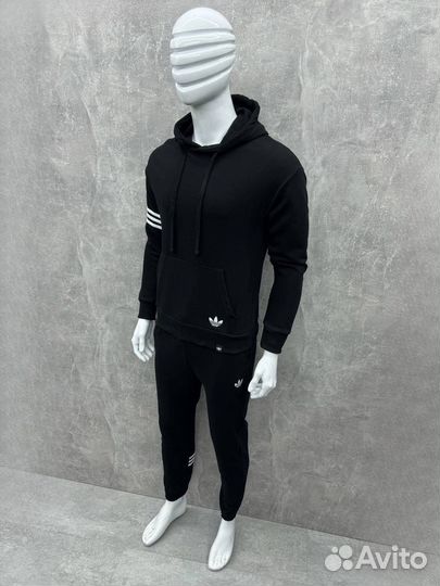 Спортивный костюм Adidas