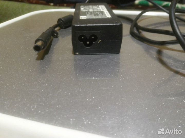 Блок питания на ноут HP
