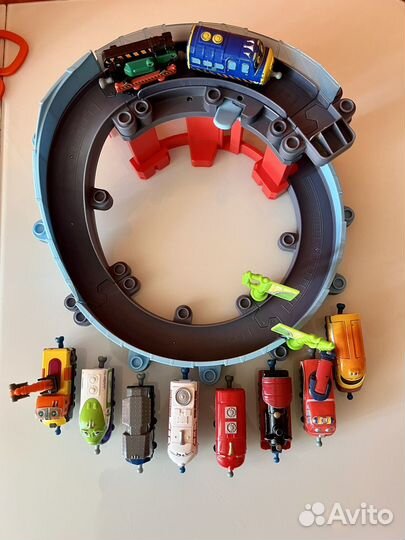 Паровозики Чаггингтон 9 фигурок+дорога