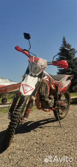 BSE Z6Y (J4)