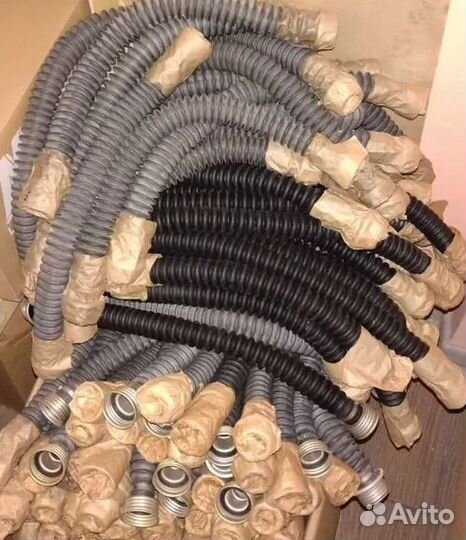 Гофрированный шланг для противогаза