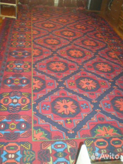 Ковер шерстяной (сумаг1)