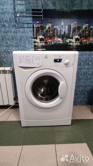 Узкая стиральная машинка indesit