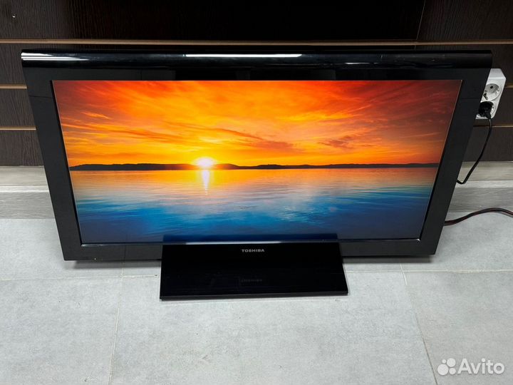 Телевизор Toshiba 32AV933RB, 32