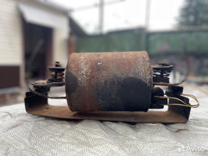 Компрессор от советского холодильника