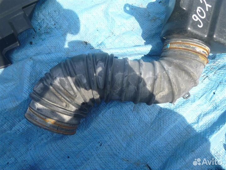 Корпус воздушного фильтра Toyota 4Runner GRN210