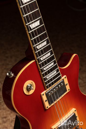 Электрогитара les paul thunder