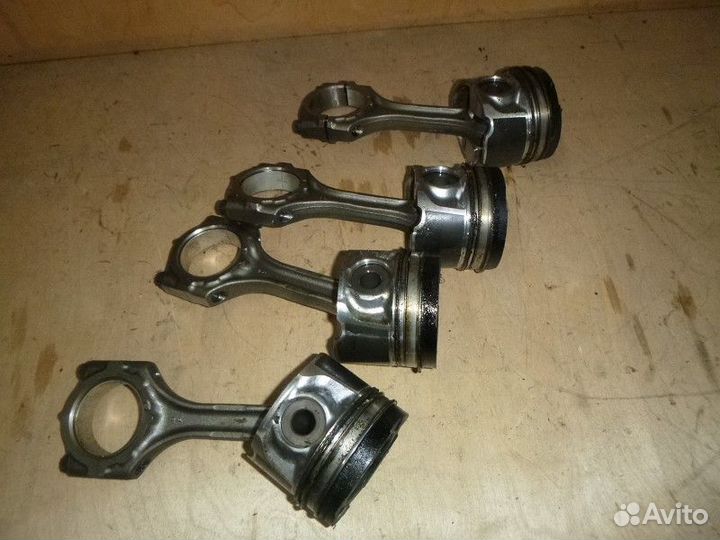 Поршень с шатуном toyota RAV 4 2013