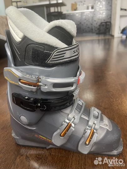 Горнолыжные ботинки