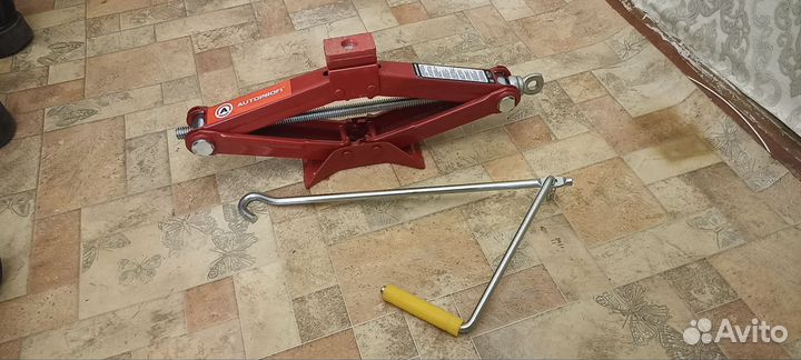 Autoprofi Домкрат ромбический 1.5т