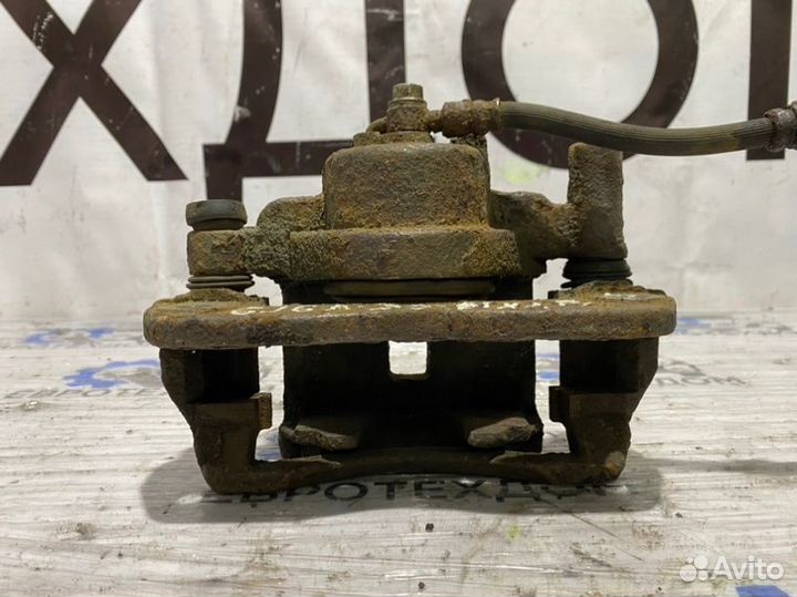 Суппорт передний правый Mazda 6 GG L3C1 2003