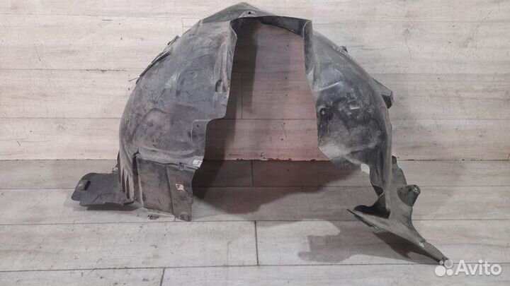 Подкрылок передний правый Mercedes X 156 Gla Class