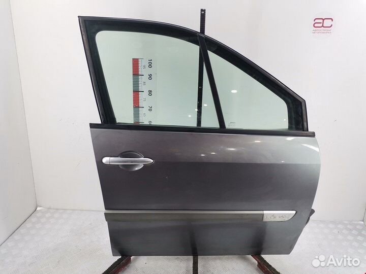 Дверь передняя для Renault Scenic 2 801002354R