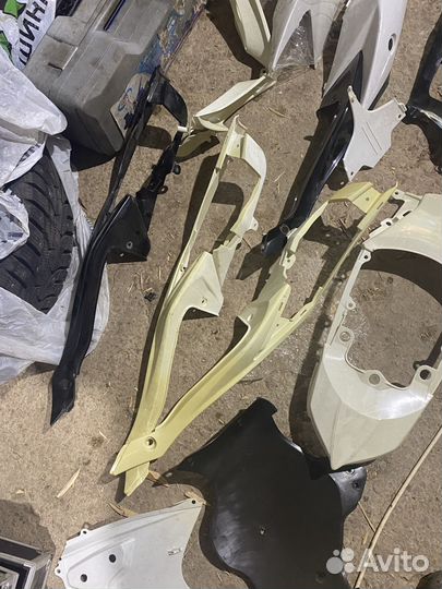 Пластик suzuki gsxr750 k8