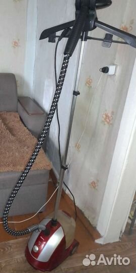 Отпариватель для одежды вертикальный