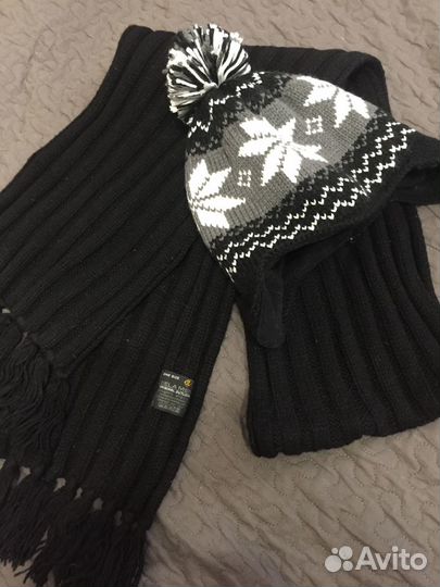 Шапка, шарф, вязанные