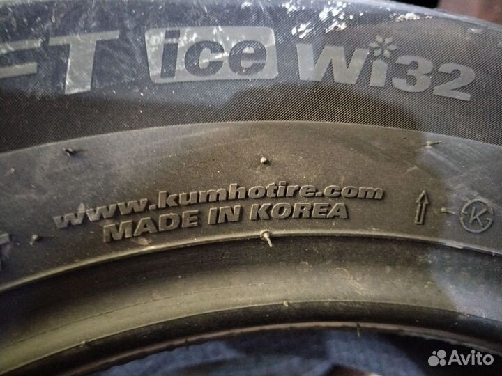 Kumho WinterCraft Ice Wi32 215/65 R16 102T