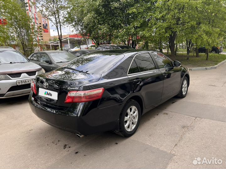Toyota Camry, 2011