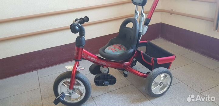 Трехколесный велосипед