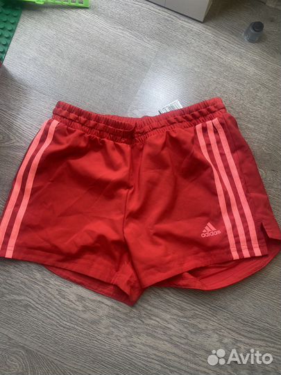 Шорты adidas на девочку размер 152