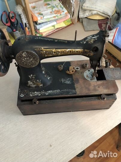 Швейная машина Singer