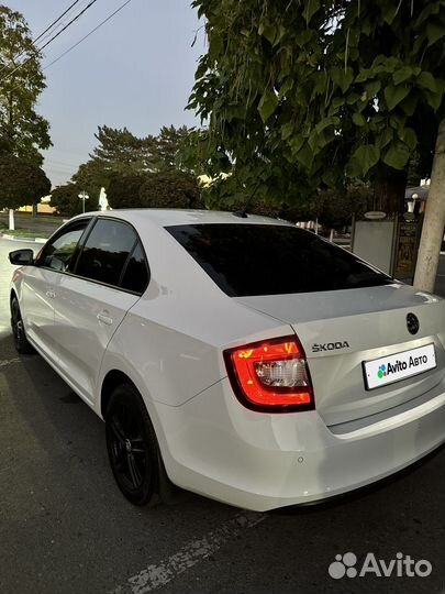 Skoda Rapid 1.6 AT, 2019, 120 000 км