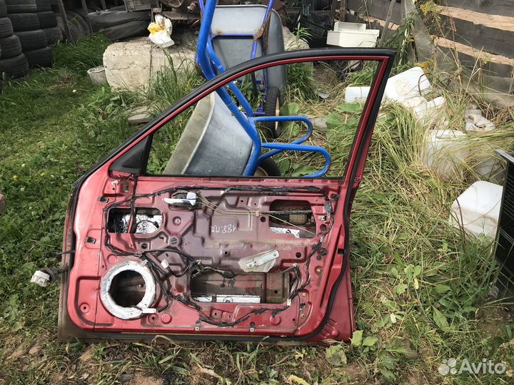 Дверь передняя правая Hyundai Sonata IV (EF)