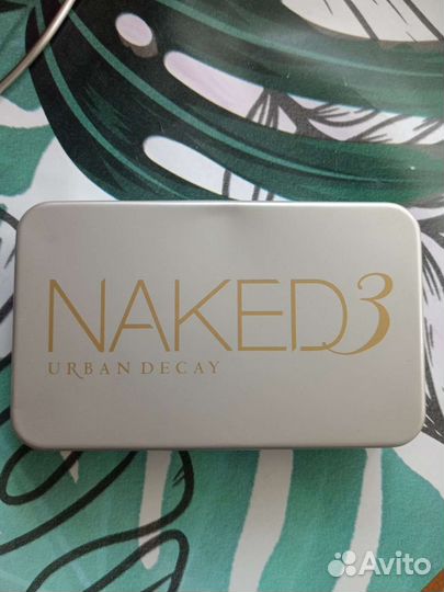 Набор кистей для макияжа в железном футляре Naked3